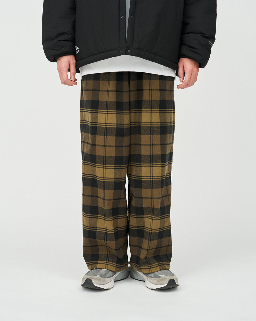 FLANNEL CHECK UTILITY OVER PANTS