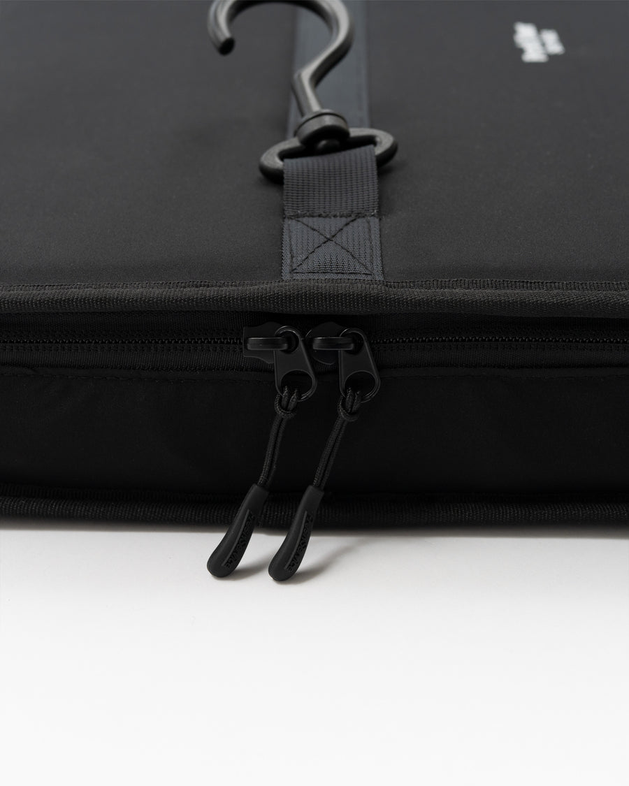 HANGING CLOTHES ORGANIZER